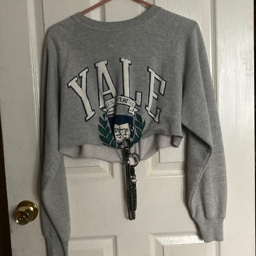 Cropped sweater w/ chains